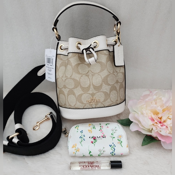 Coach Handbags - 🧡Coach mini Bucket Bag [Free Set Coach perfum with pouch] 
